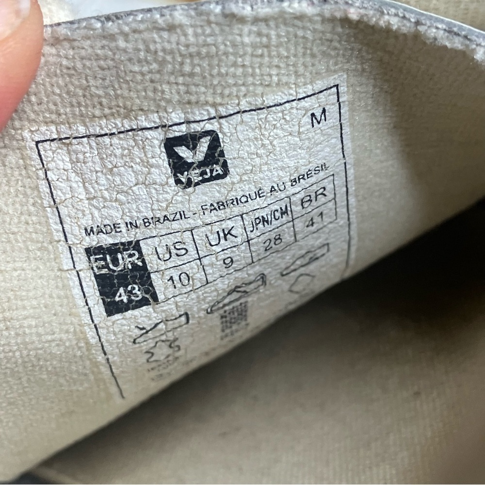 VEJA Esplar Leather Logo Sneakers - Picture 4 of 7